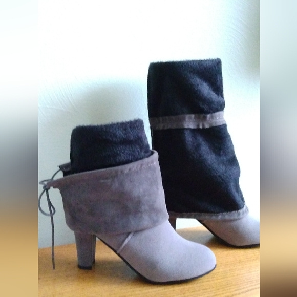 Over the knee, faux suede boots, size 38/6.5-7, gray - Picture 6 of 8